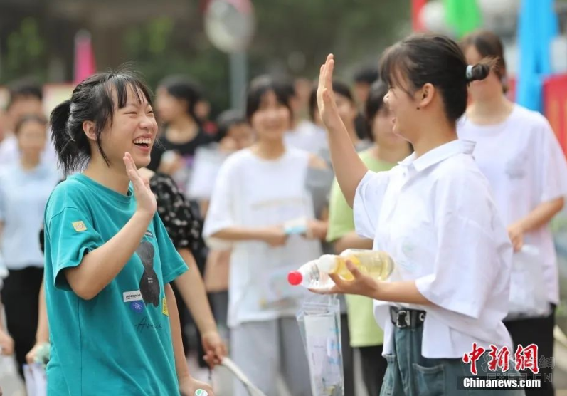 包凡妻子许彦清，出任「华兴资本」董事